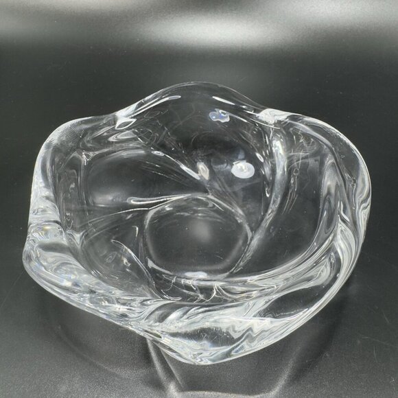 Vintage Clear Glass Dish Bowl Ashtray Wavy Thick Heavy Glass Dish Mid Century - Picture 1 of 15